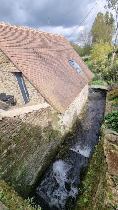 Villa Ancien Moulin Pres D'Un Ruisseau Sallen Esterno foto